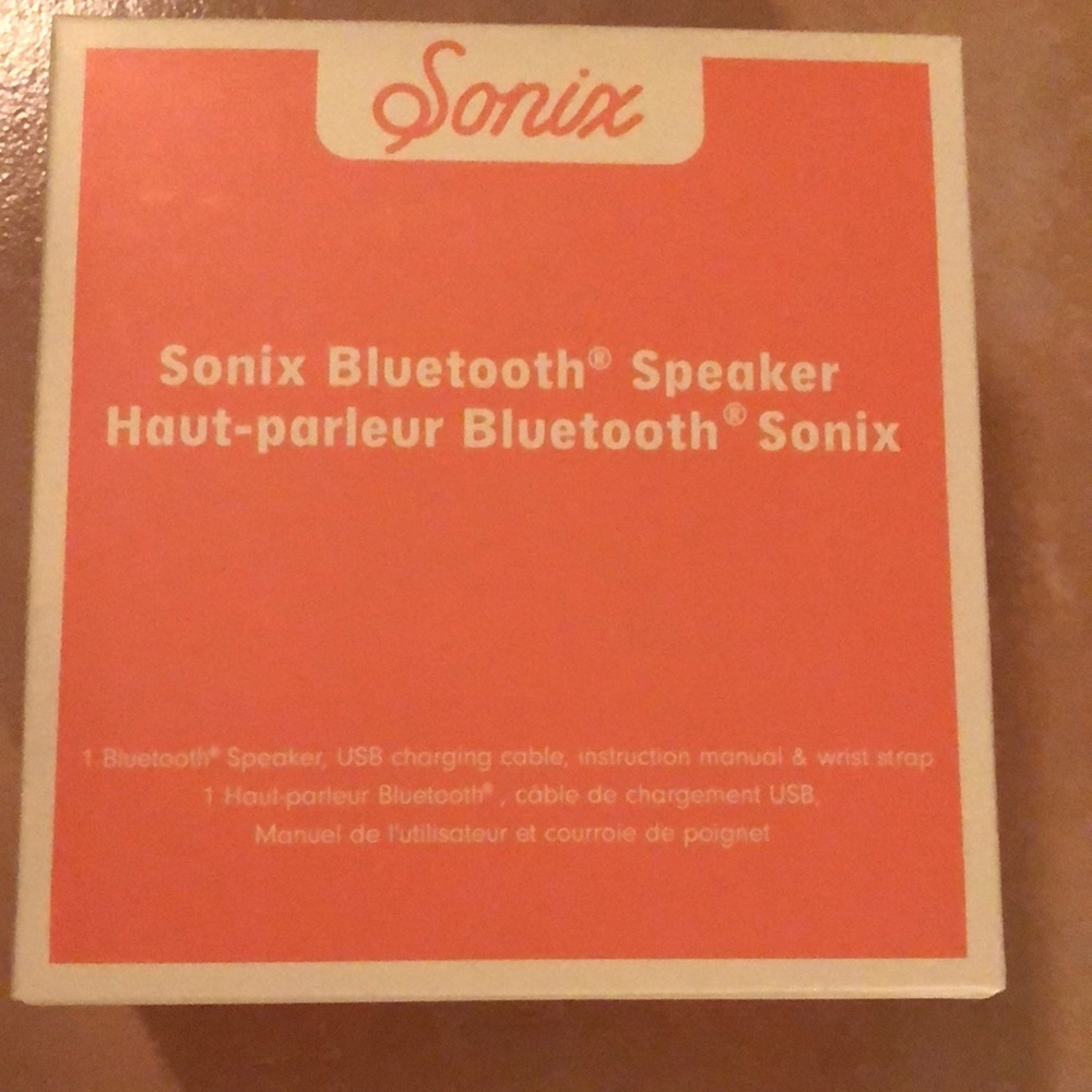 NWT Sonix Bluetooth Speaker